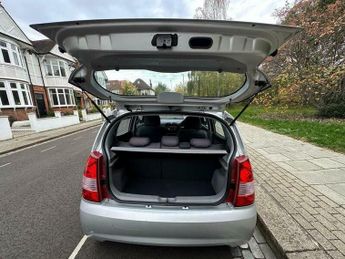 Kia Picanto 1.1 LX 5dr