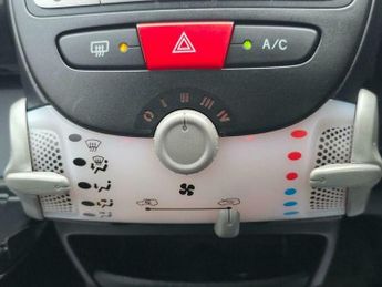 Peugeot 107 1.0 12V Active 2 Tronic Euro 5 3dr