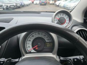 Peugeot 107 1.0 12V Active 2 Tronic Euro 5 3dr