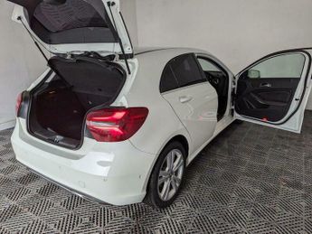 Mercedes-Benz A Class 1.5 A180d Sport (Premium) 7G-DCT Euro 6 (s/s) 5dr