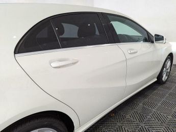 Mercedes-Benz A Class 1.5 A180d Sport (Premium) 7G-DCT Euro 6 (s/s) 5dr
