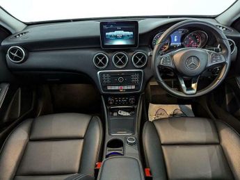 Mercedes-Benz A Class 1.5 A180d Sport (Premium) 7G-DCT Euro 6 (s/s) 5dr