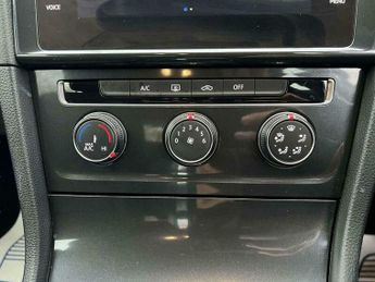 Volkswagen Golf 1.4 TSI SE Nav DSG Euro 6 (s/s) 5dr