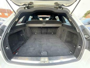 Mercedes-Benz C Class 2.1 C220d AMG Line (Premium) 7G-Tronic+ Euro 6 (s/s) 5dr