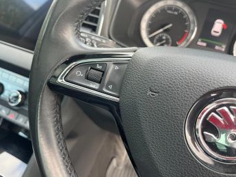 Skoda Karoq EDITION TDI SCR DSG