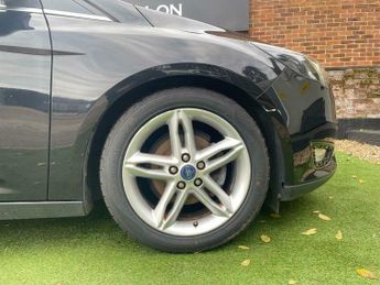 Ford Focus POWERSHIFT TITANIUM