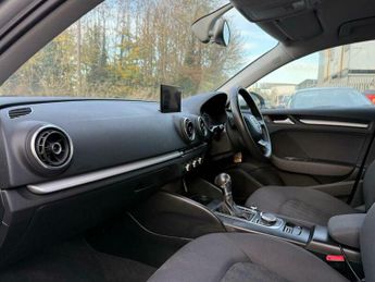 Audi A3 1.6 TDI SE Sportback S Tronic Euro 5 (s/s) 5dr