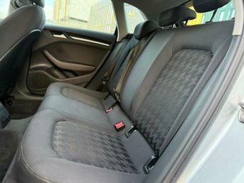 Audi A3 1.6 TDI SE Sportback S Tronic Euro 5 (s/s) 5dr