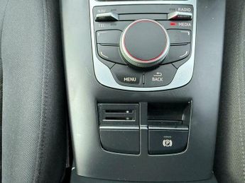 Audi A3 1.6 TDI SE Sportback S Tronic Euro 5 (s/s) 5dr