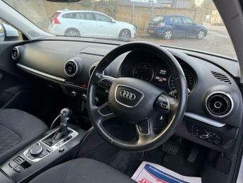 Audi A3 1.6 TDI SE Sportback S Tronic Euro 5 (s/s) 5dr