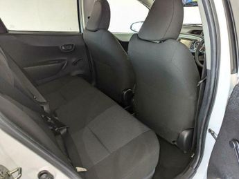 Toyota Yaris 1.5 VVT-h T4 CVT Euro 5 5dr