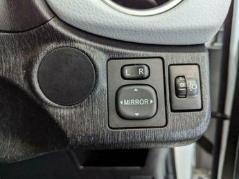 Toyota Yaris 1.5 VVT-h T4 CVT Euro 5 5dr