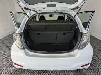 Toyota Yaris 1.5 VVT-h T4 CVT Euro 5 5dr