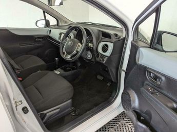 Toyota Yaris 1.5 VVT-h T4 CVT Euro 5 5dr