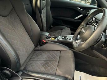 Audi TT 2.0 TFSI 45 Black Edition Roadster S Tronic quattro Euro 6 (s/s)