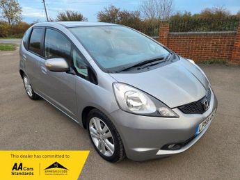 Honda Jazz 1.4 i-VTEC EX Hatchback 5dr Petrol i SHIFT Euro 4 (100 ps)