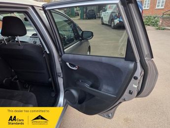 Honda Jazz 1.4 i-VTEC EX Hatchback 5dr Petrol i SHIFT Euro 4 (100 ps)