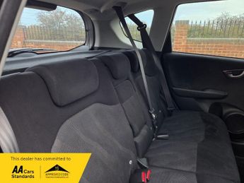 Honda Jazz 1.4 i-VTEC EX Hatchback 5dr Petrol i SHIFT Euro 4 (100 ps)