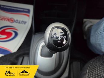 Honda Jazz 1.4 i-VTEC EX Hatchback 5dr Petrol i SHIFT Euro 4 (100 ps)