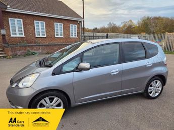 Honda Jazz 1.4 i-VTEC EX Hatchback 5dr Petrol i SHIFT Euro 4 (100 ps)