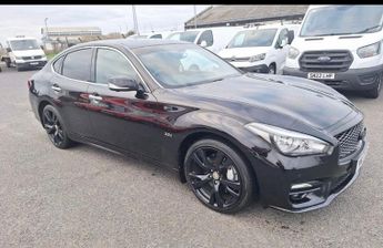 Infiniti Q70 SPORT D