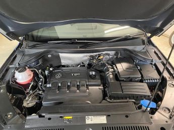 Volkswagen Tiguan 2.0 TDI BlueMotion Tech Match Edition SUV 5dr Diesel DSG 4WD Eur