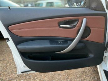 BMW 1 SERIES 2.0 116i Sport Steptronic Euro 5 5dr