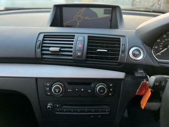 BMW 1 SERIES 2.0 116i Sport Steptronic Euro 5 5dr