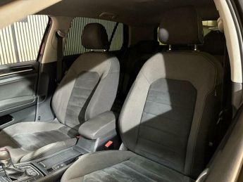 Volkswagen Golf 2.0 TDI BlueMotion Tech GT DSG Euro 5 (s/s) 5dr