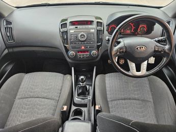 Kia Ceed CRDI PRO CEED 3
