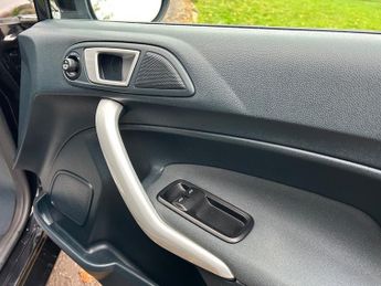 Ford Fiesta TITANIUM JUST 2 FORMER KEEPERS FROM NEW DOCUMENTED SERVICE HISTO