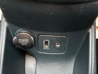 Ford Fiesta TITANIUM JUST 2 FORMER KEEPERS FROM NEW DOCUMENTED SERVICE HISTO