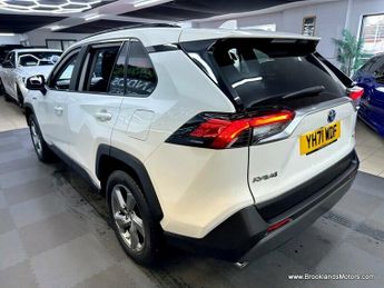 Toyota RAV4 VVT-I DESIGN [SAT NAV & REVERSE CAMERA]
