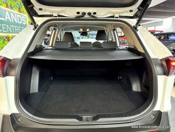 Toyota RAV4 VVT-I DESIGN [SAT NAV & REVERSE CAMERA]