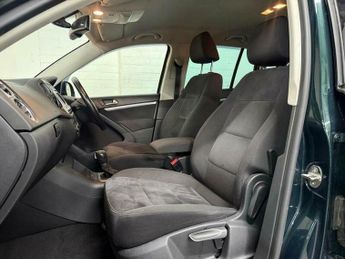 Volkswagen Tiguan 2.0 TDI BlueMotion Tech Match DSG 4WD Euro 5 (s/s) 5dr
