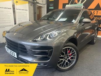 Porsche Macan TURBO PDK