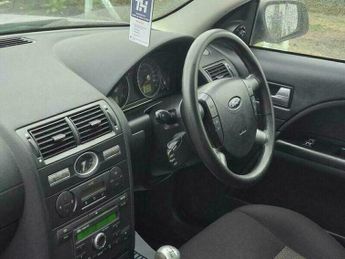 Ford Mondeo 1.8 LX 5dr