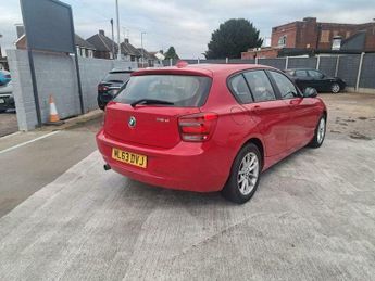 BMW 1 SERIES 2.0 116d SE Auto Euro 5 (s/s) 5dr
