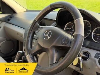 Mercedes-Benz C Class 1.8 C180K SE Saloon 4dr Petrol Auto Euro 4 (156 ps)