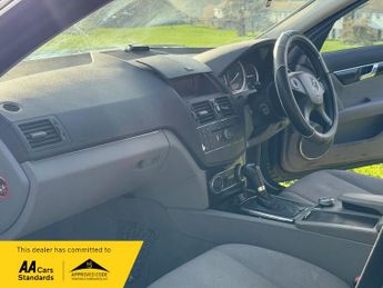 Mercedes-Benz C Class 1.8 C180K SE Saloon 4dr Petrol Auto Euro 4 (156 ps)