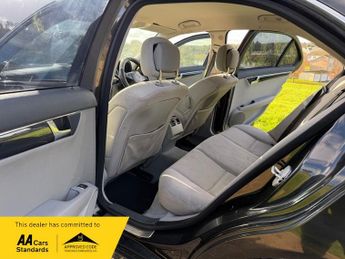 Mercedes-Benz C Class 1.8 C180K SE Saloon 4dr Petrol Auto Euro 4 (156 ps)