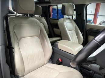 Land Rover Defender SE