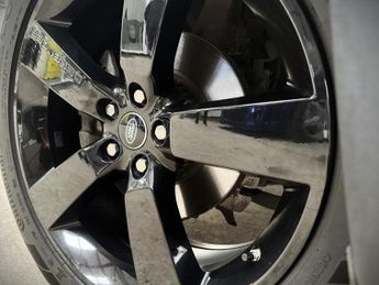 Land Rover Defender SE