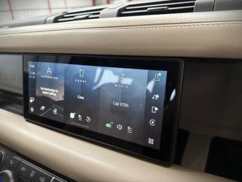 Land Rover Defender SE