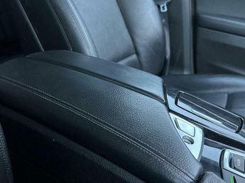 BMW 5 SERIES 2.0 520d SE Auto Euro 6 (s/s) 4dr