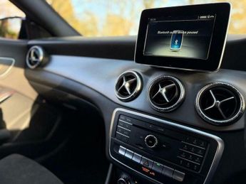 Mercedes-Benz CLA 2.1 CLA220d AMG Line Shooting Brake 7G-DCT Euro 6 (s/s) 5dr