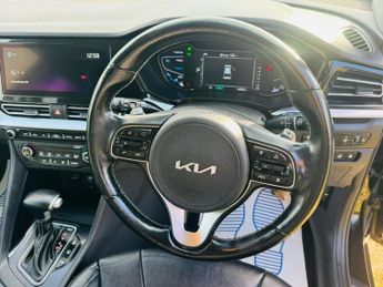 Kia Niro 1.6 GDi 8.9kWh 3 SUV 5dr Petrol Plug-in Hybrid DCT Euro 6 (s/s) 