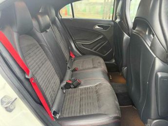 Mercedes-Benz A Class 2.0 A45 AMG (Premium) SpdS DCT 4MATIC Euro 6 (s/s) 5dr