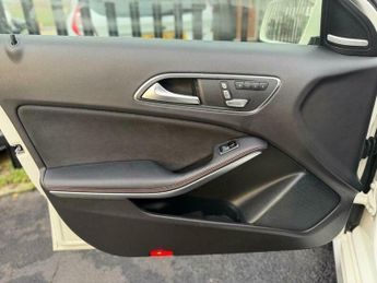 Mercedes-Benz A Class 2.0 A45 AMG (Premium) SpdS DCT 4MATIC Euro 6 (s/s) 5dr