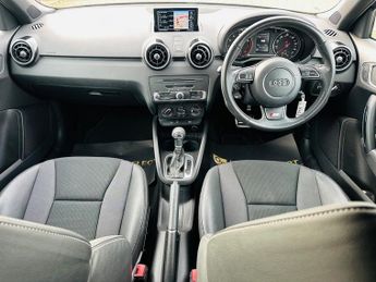 Audi A1 SPORTBACK TFSI S LINE